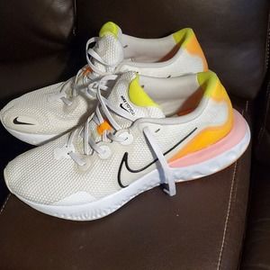 Nike Renew Run Platinum Pink Blast Sneaker Shoe WMNS 11.5/12... MENS 10